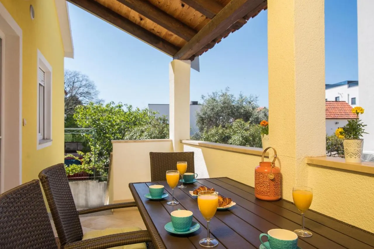 Apartments Marinera Trogir 0*,
